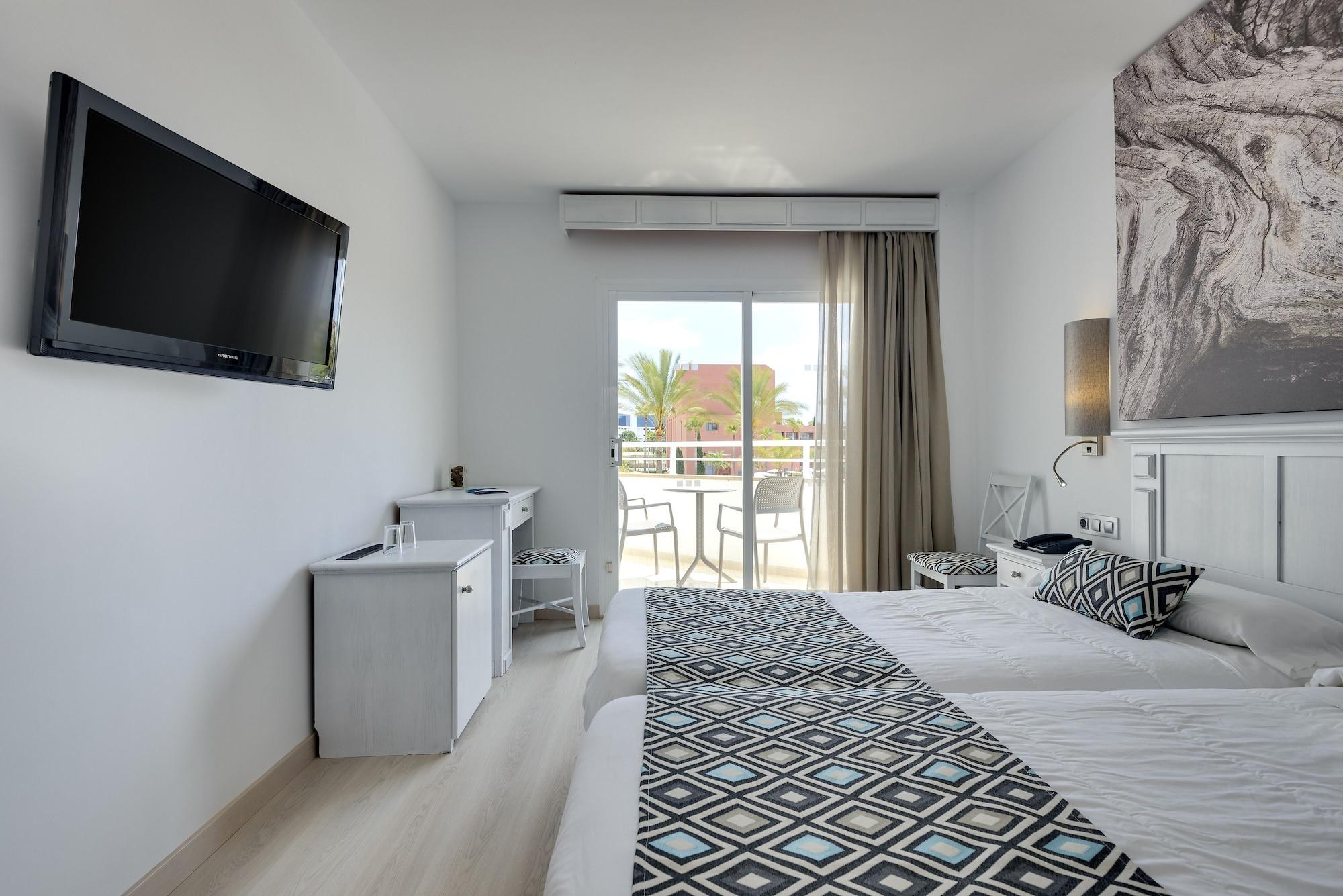 Cala Millor Garden Hotel - Adults Only Екстериор снимка
