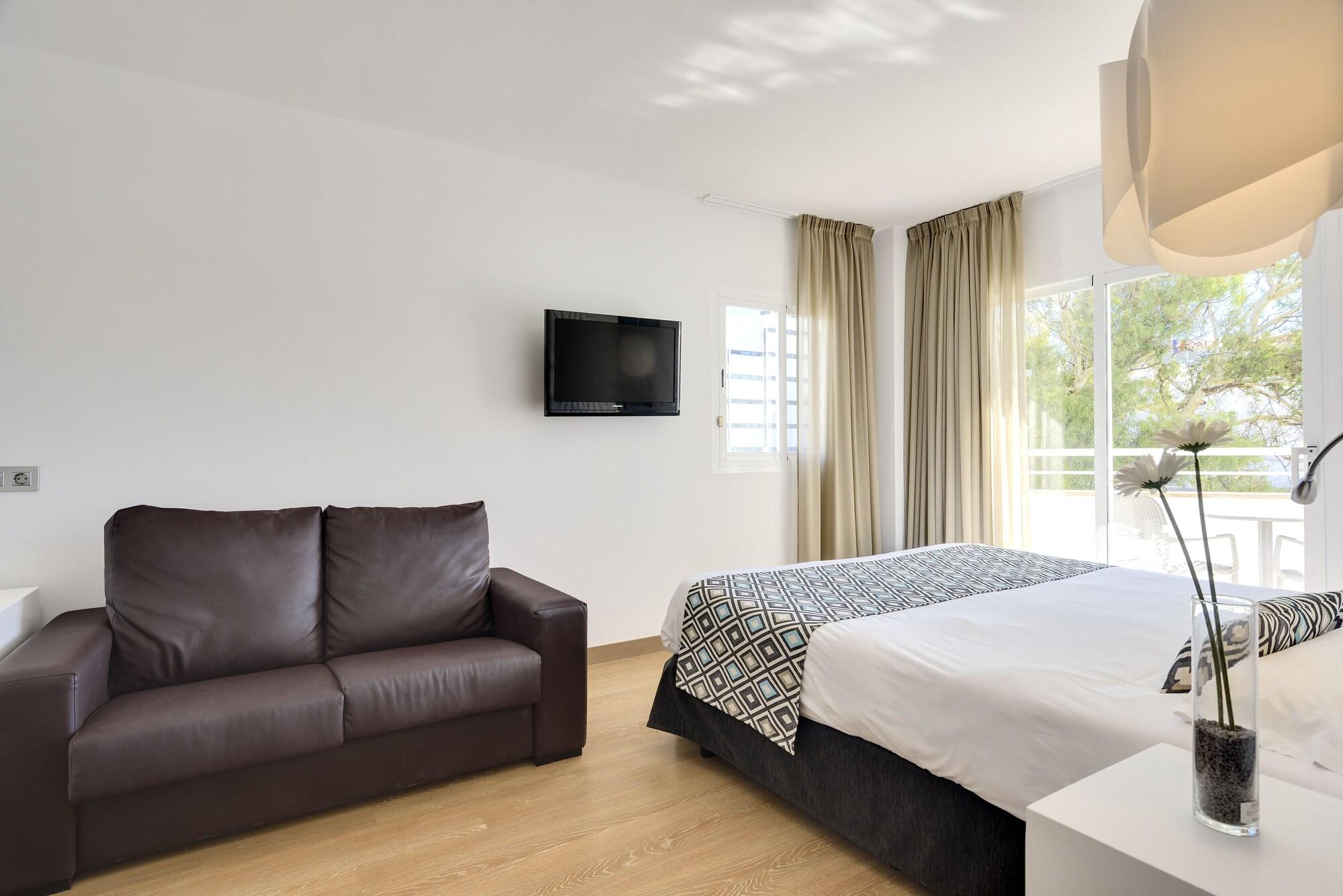 Cala Millor Garden Hotel - Adults Only Екстериор снимка