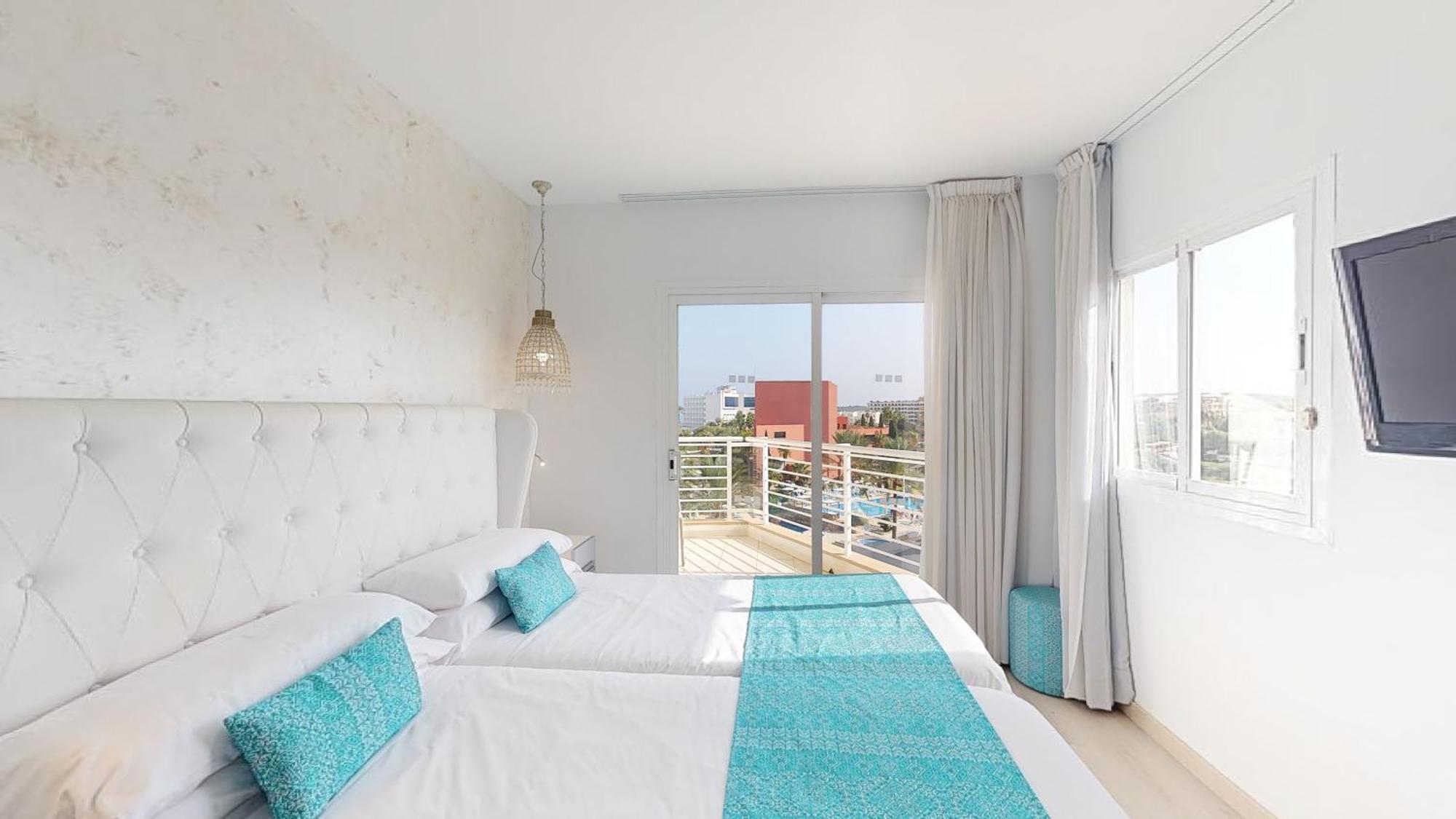 Cala Millor Garden Hotel - Adults Only Екстериор снимка