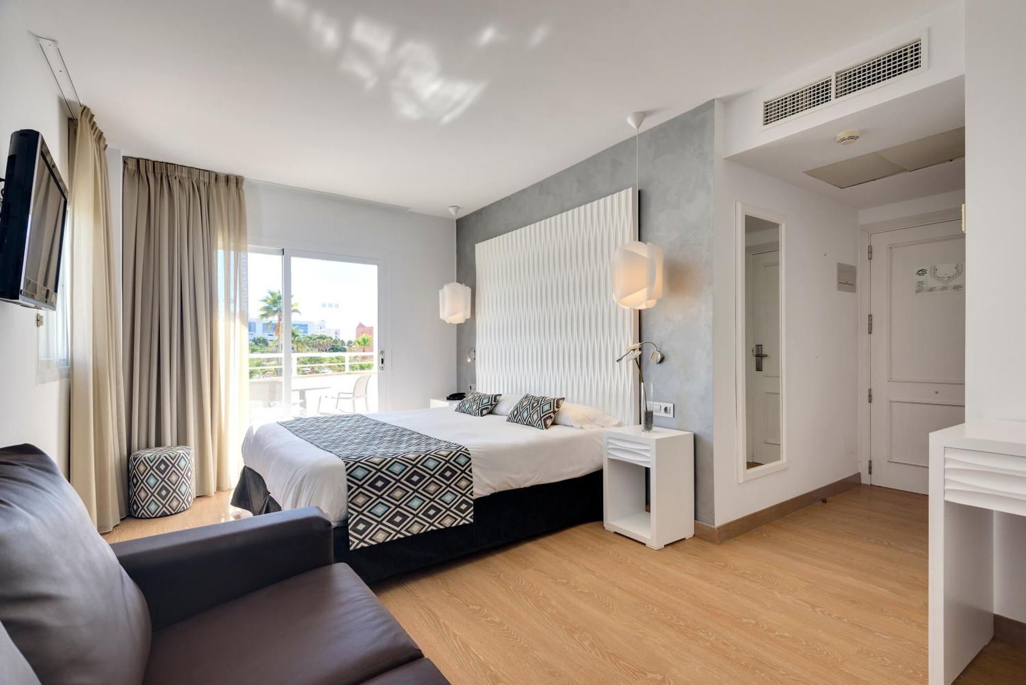 Cala Millor Garden Hotel - Adults Only Екстериор снимка